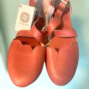 Bali Elf Mangrove Leather Flats in Coral